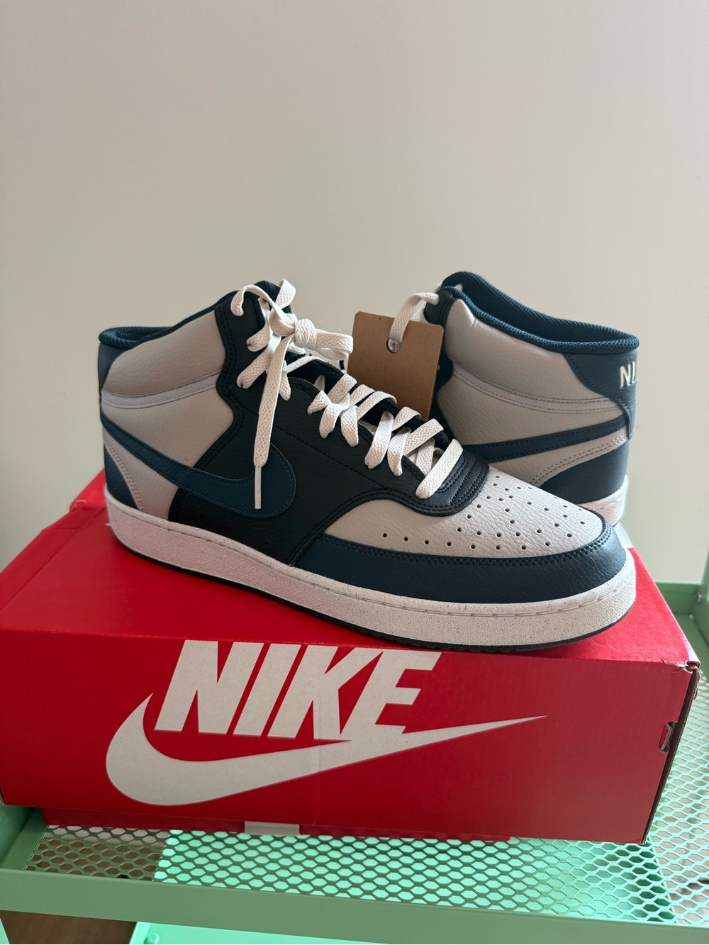 Nike court vision mid